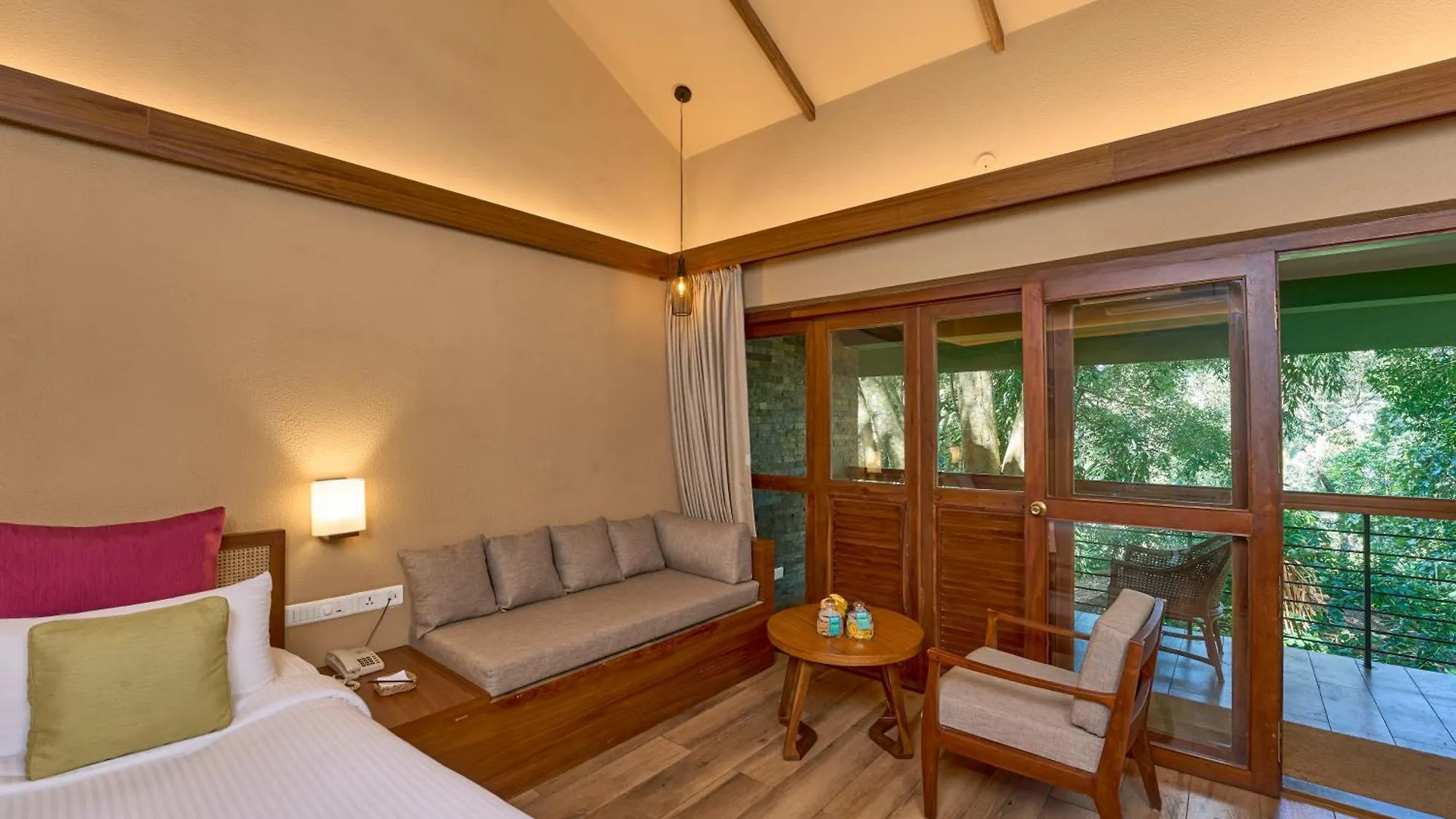 Cardamom County By Xandari Hotel Thekkady 4*,